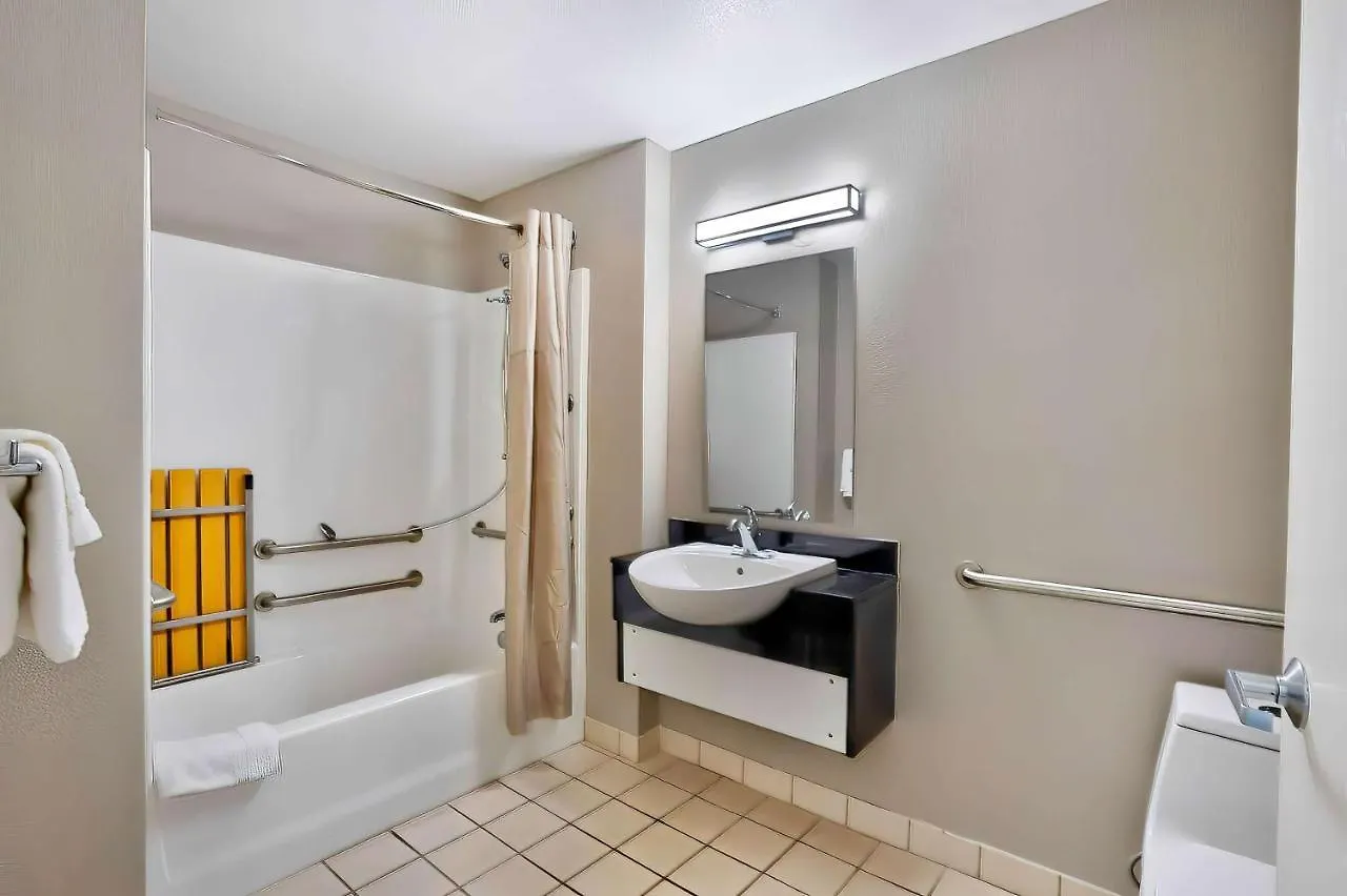 Motel 6 Virginia Beach