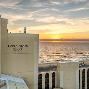 Resort Ocean Sands Resort, Oceanfront, Virginia By Vacatia