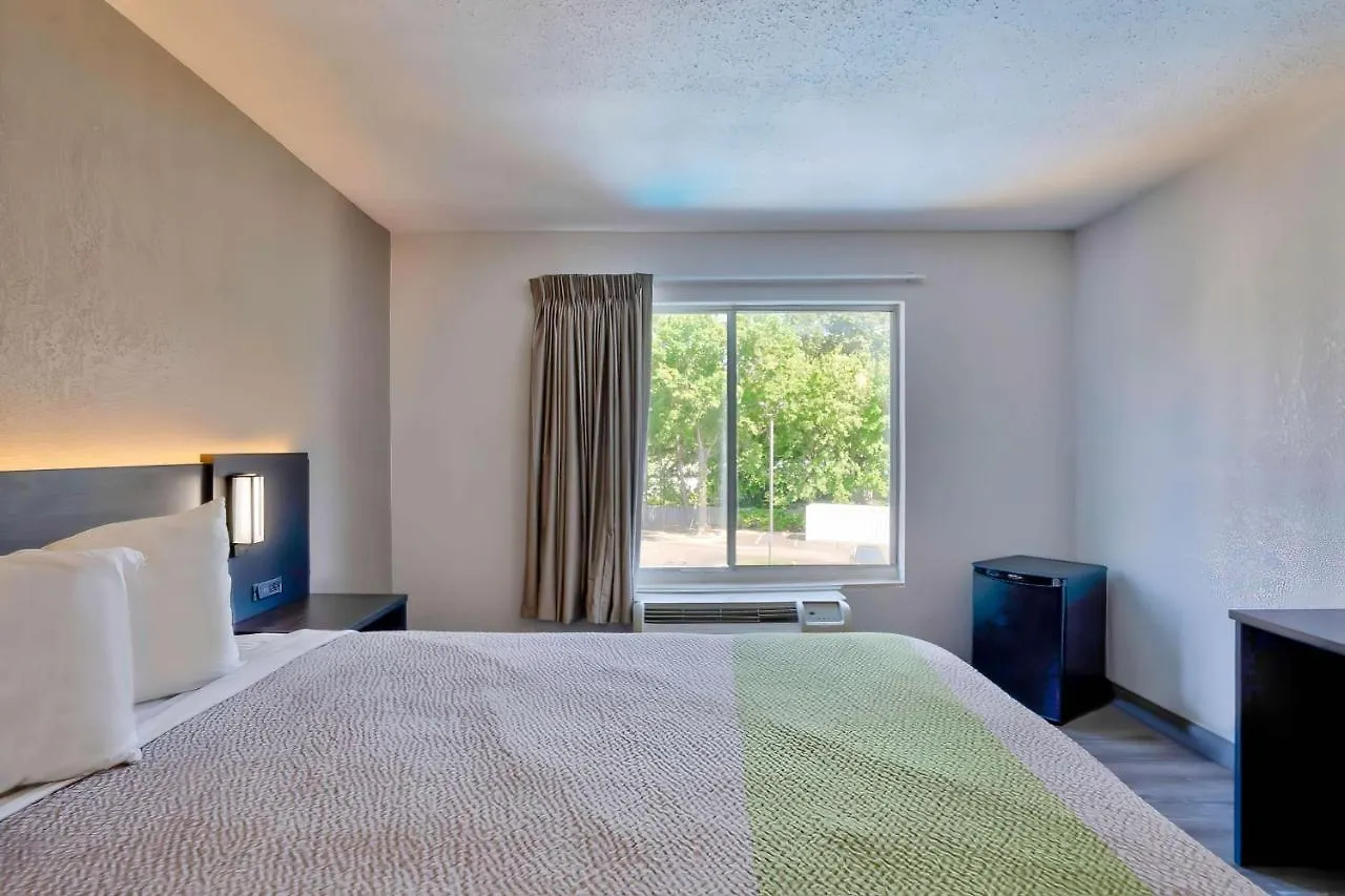 Motel 6 Virginia Beach
