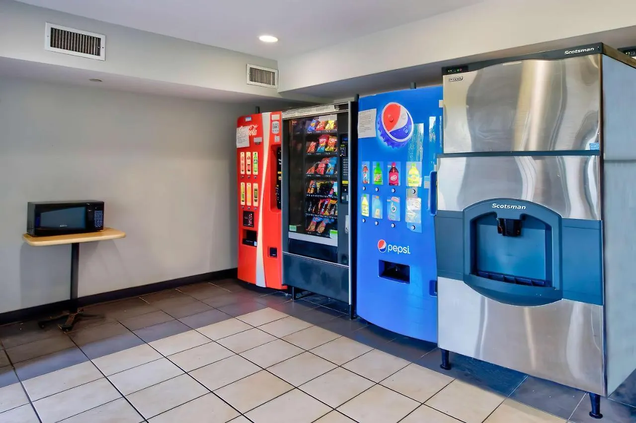 ** Hotel Motel 6 Virginia Beach United States